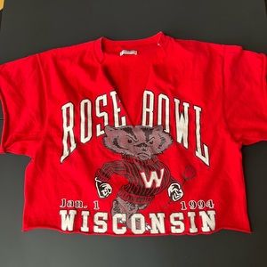 Vintage Galt Sand 94 Rose Bowl Wisconsin Badgers t shirt cut cropped sz medium